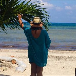 Meet your Posher, Adelina